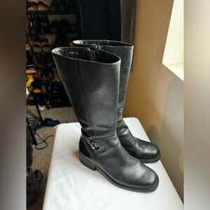Y2K Vintage Nicole Classic Black Leather Mid-Calf Boots. Size 7 Made in Brazil